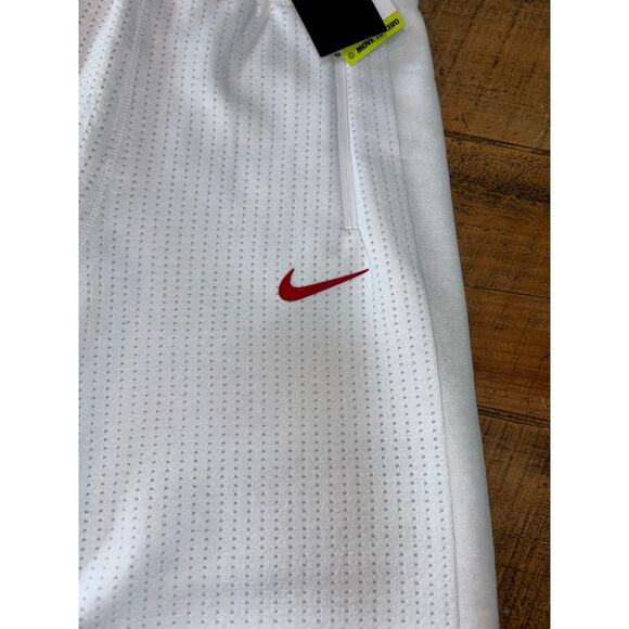 NWT Nike Women's Sportswear White Sweatpants Zip Pockets CZ3617-100 Size Small - Picture 3 of 10